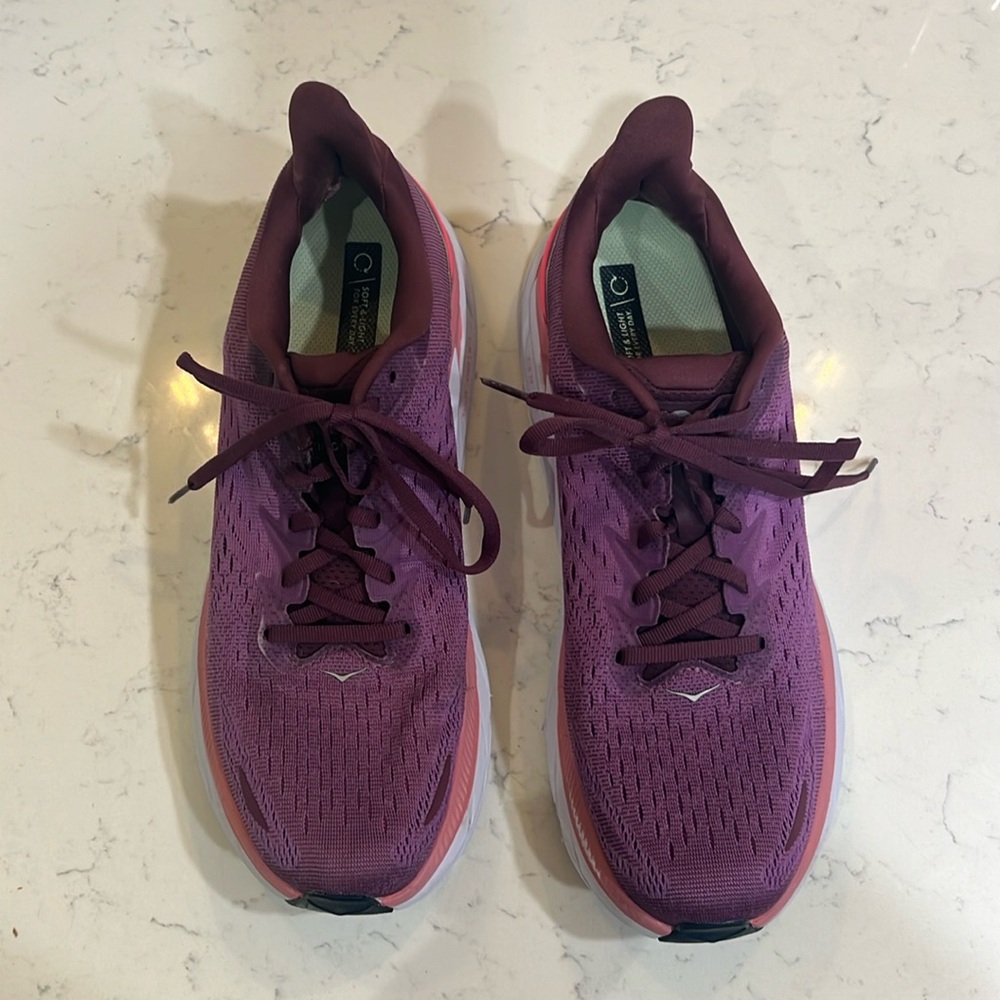 Hoka Clifton 8